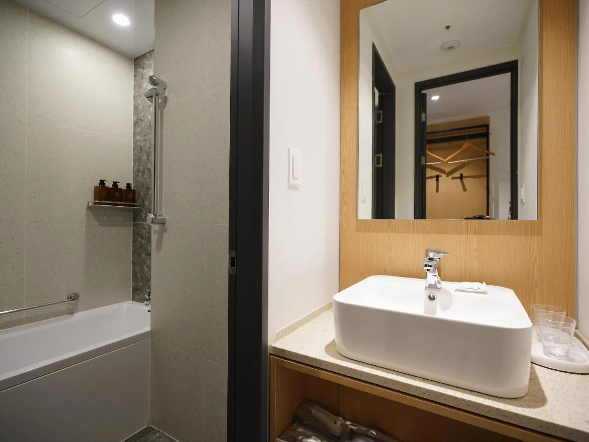Henn Na Hotel Seoul Myeongdong