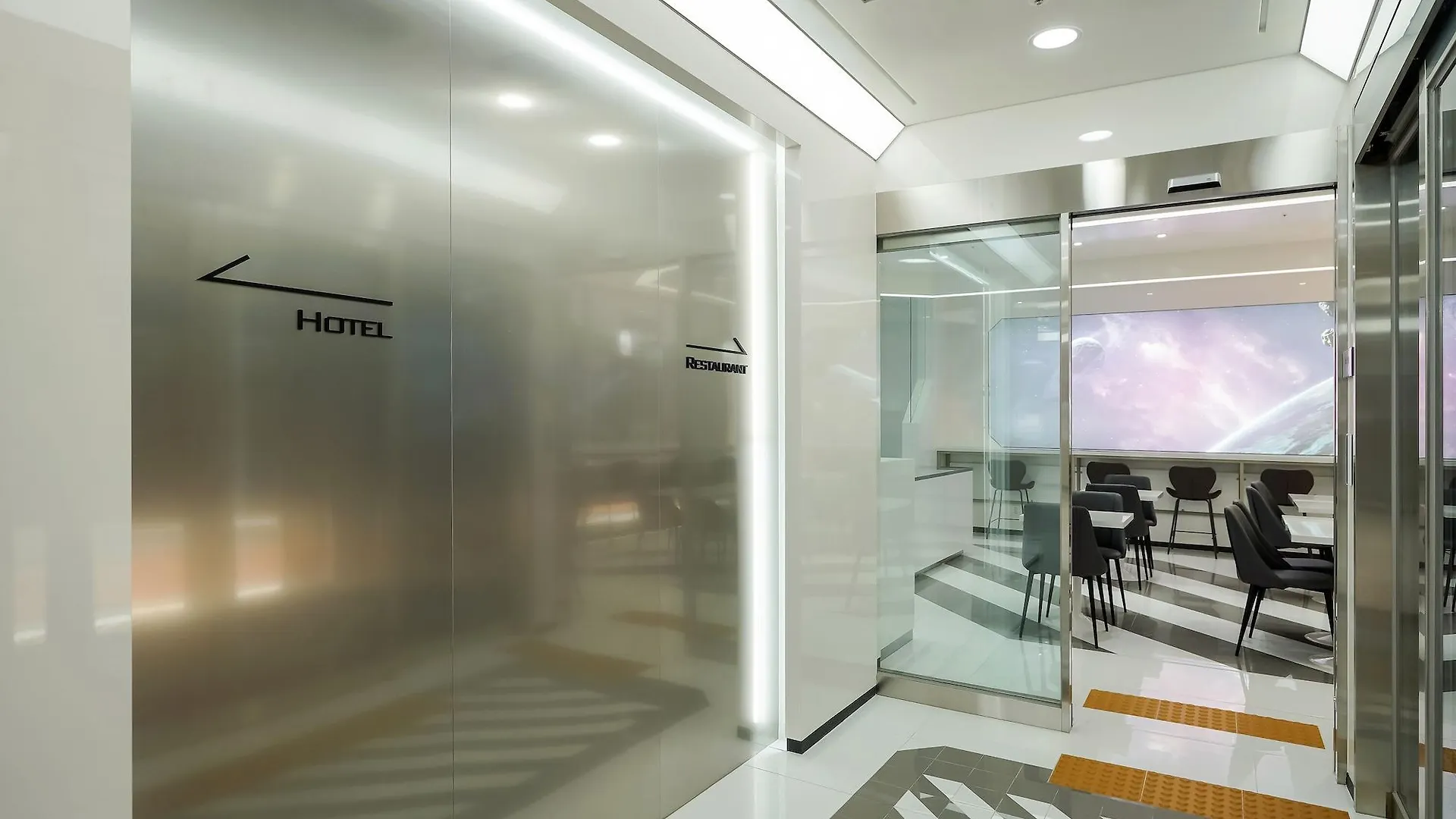 Henn Na Hotel Seoul Myeongdong South Korea