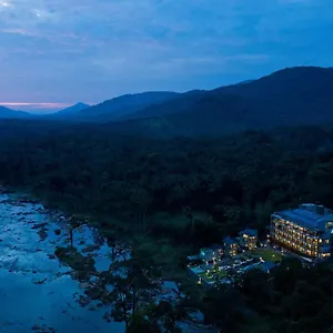 ***** Hotel Niraamaya Retreats Samroha India