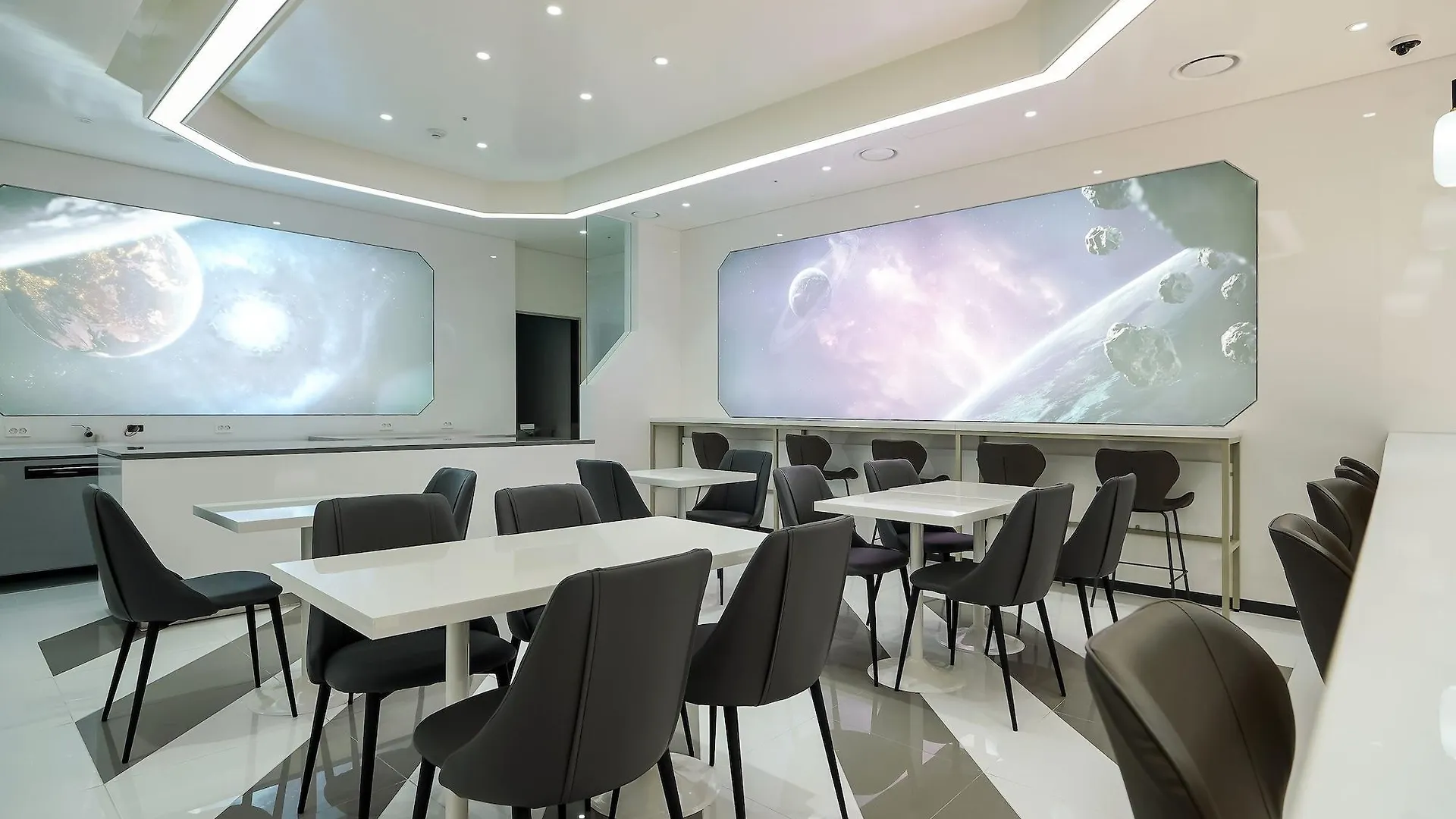Henn Na Hotel Seoul Myeongdong