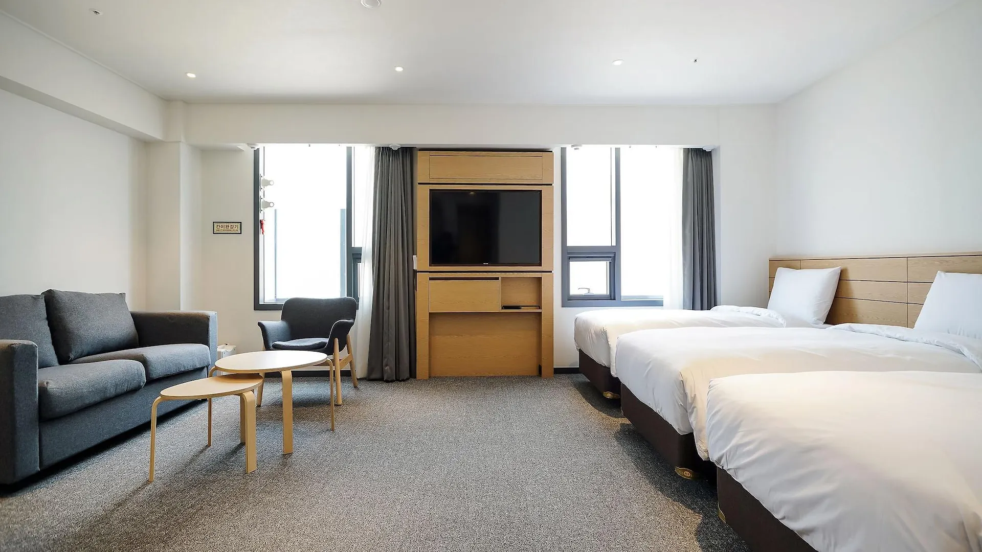 Henn Na Hotel Seoul Myeongdong
