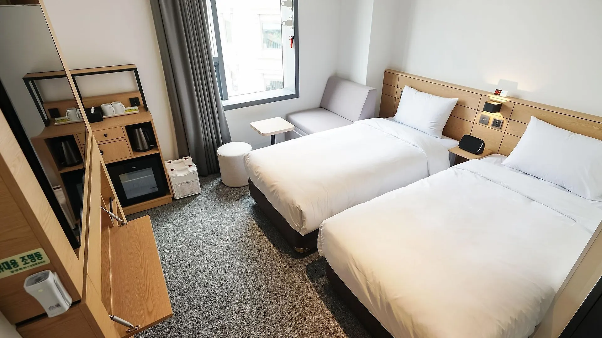 Henn Na Hotel Seoul Myeongdong