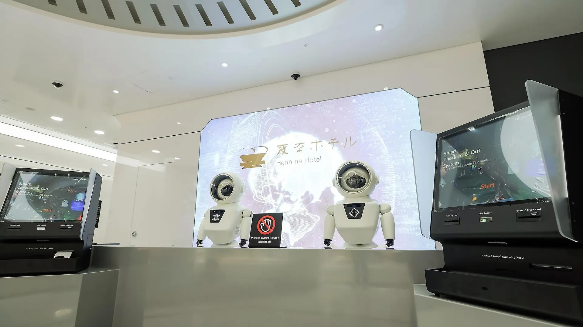 Henn Na Hotel Seoul Myeongdong Южная Корея