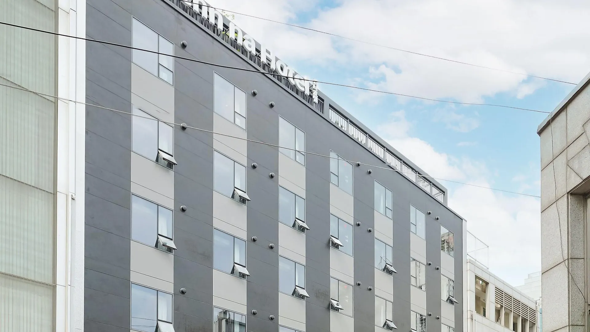 Henn Na Hotel Seoul Myeongdong